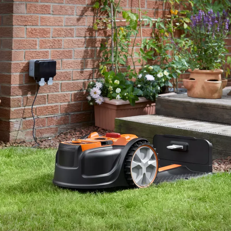 LawnMaster OcuMow® AMB16i-600 Plus Essential Kit | Auto Charging Vision Robot Lawn Mower with App-with Spare Magnetic strip & Blades