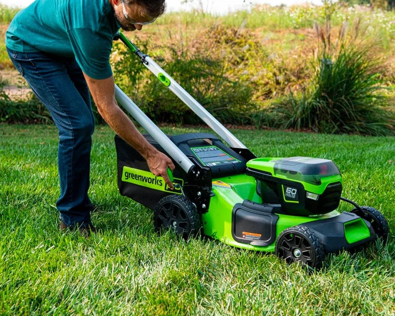 60V 21" Cordless Battery Push Mower and 610 CFM Blower Combo Kit w/ 5.0Ah Battery and Charger
