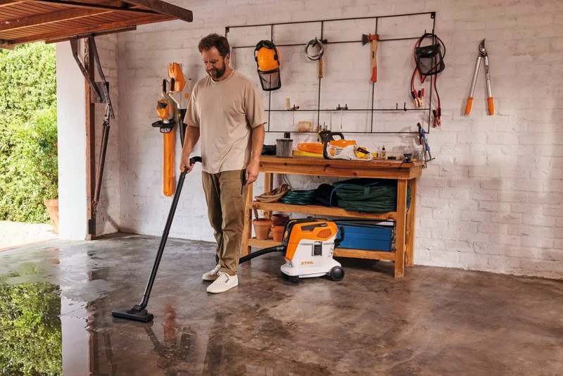 Stihl Akku-Nass-/Trockensauger SEA 60 L - AK-System